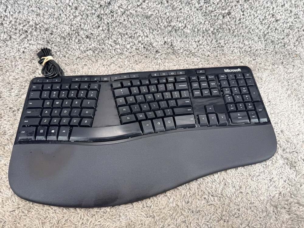 Microsoft Ergonomic Keyboard Wired Black